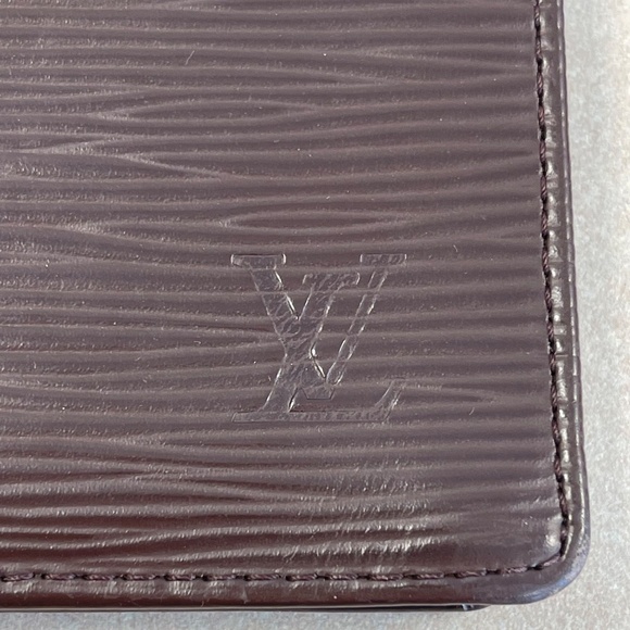 Louis Vuitton Brown Epi Leather Porte Cartes Credit Wallet -Preloved - Like New! - Picture 6 of 15